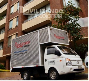 Camion de mudanzas Movilizando a Colombia